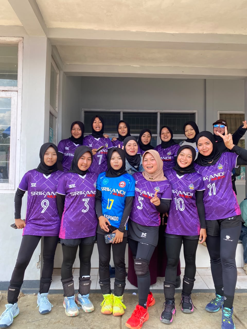 PRESTASI TIM BOLA VOLI PUTRI K...